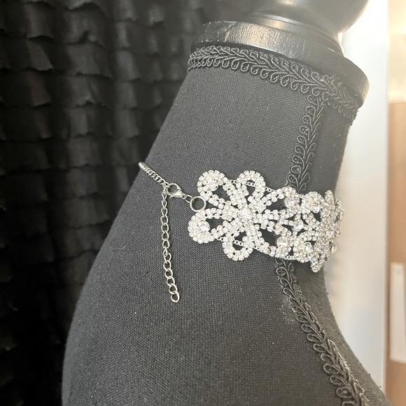 Choker necklace - Picture 2 of 2